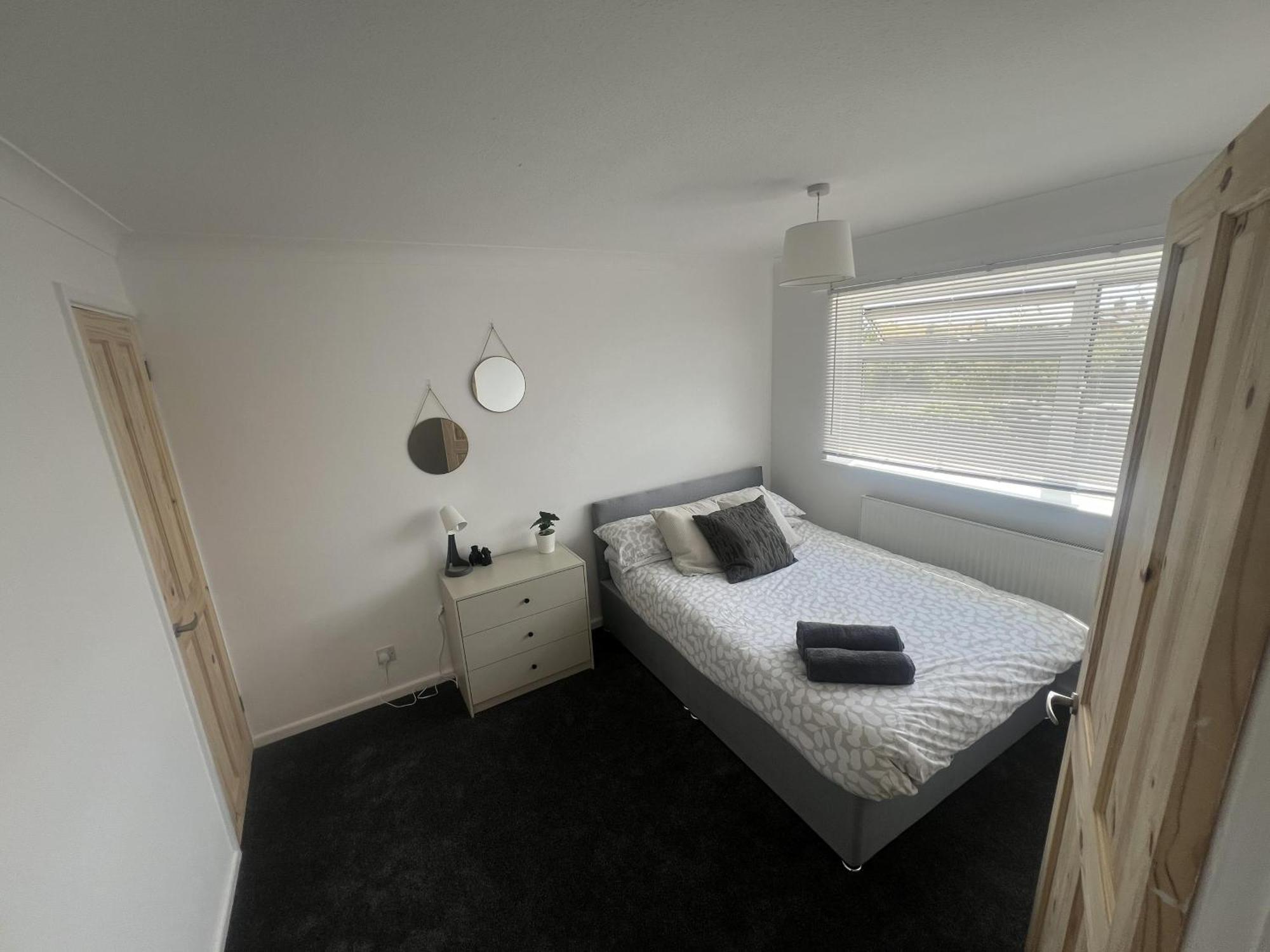 Charming 3-Bed House In Leighton Buzzardヴィラ エクステリア 写真