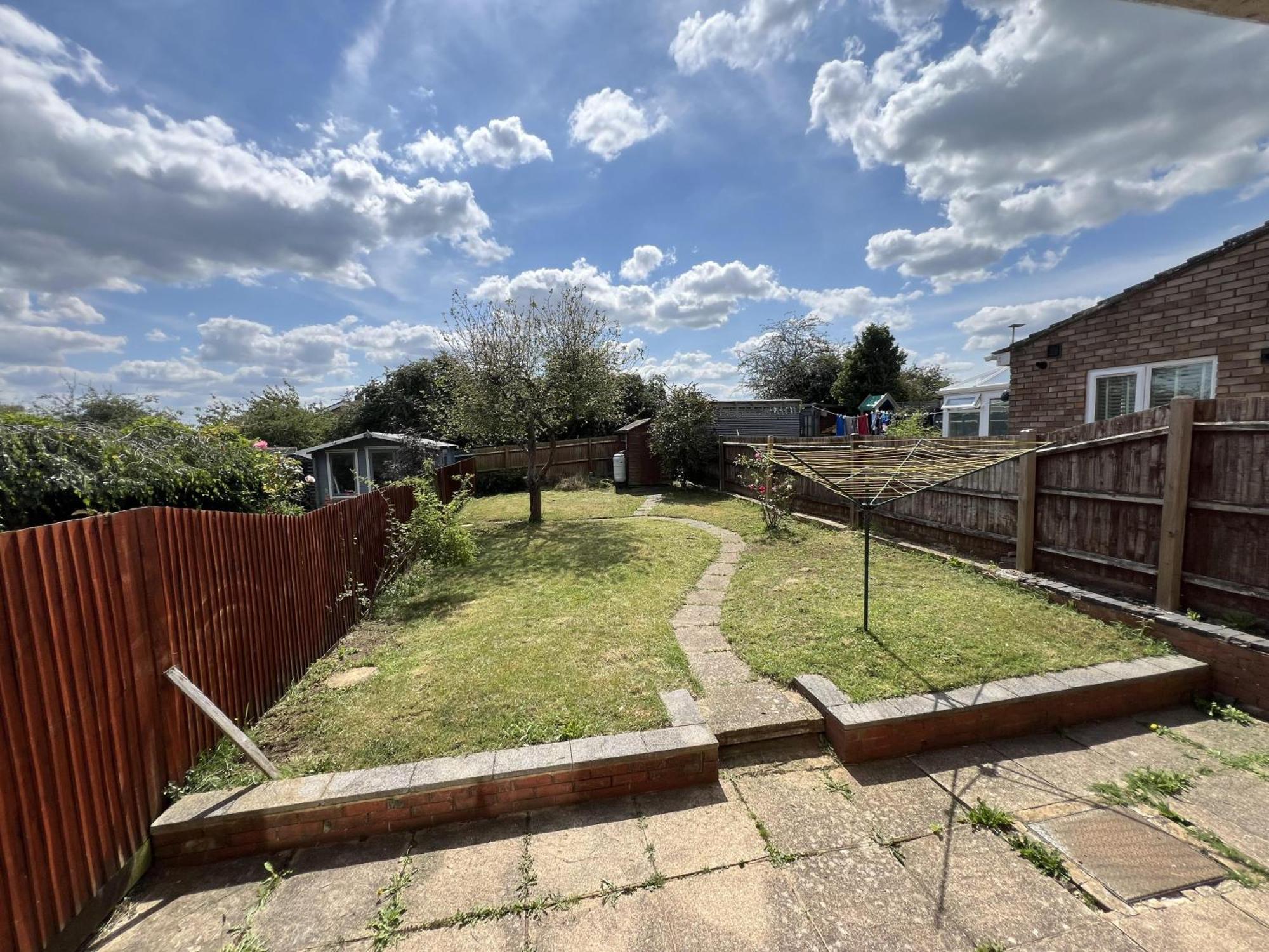 Charming 3-Bed House In Leighton Buzzardヴィラ エクステリア 写真