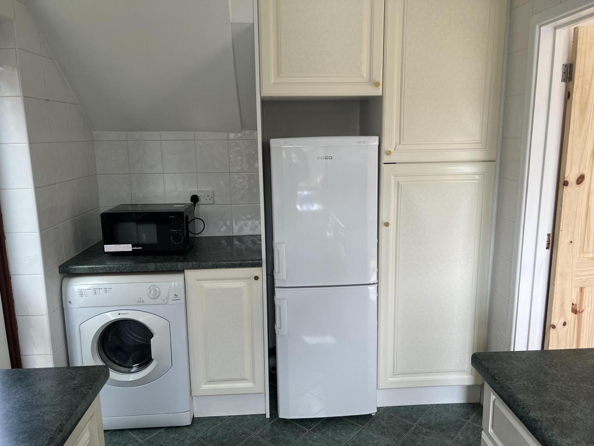 Charming 3-Bed House In Leighton Buzzardヴィラ エクステリア 写真